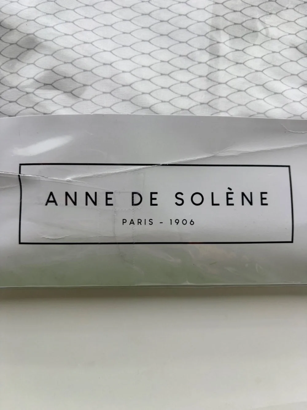 NWT Anne De Solene Perle Luna Cotton Percale Standard Pillowcase Set Geometric
